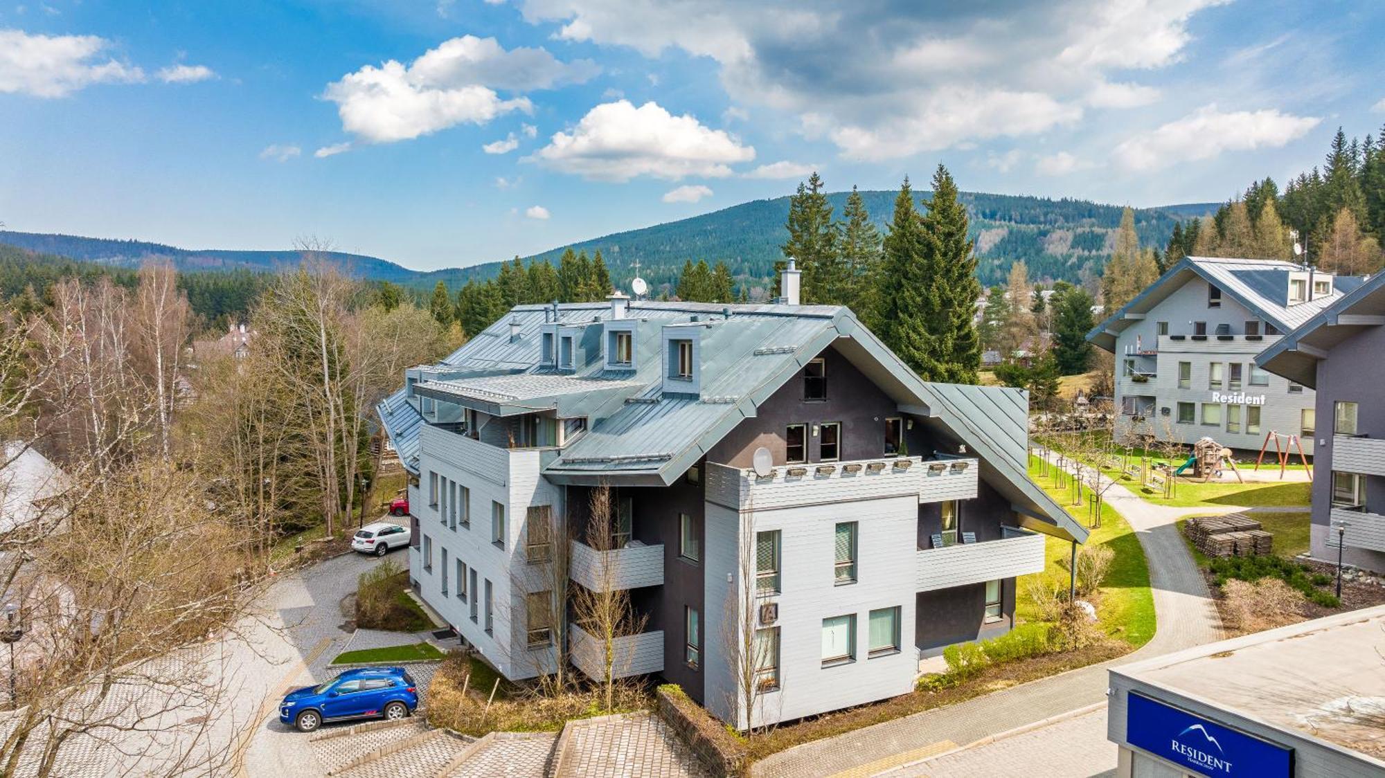 Horsky Rodinny Apartman: Mountain Family Retreat With Wellness & Terrace Apartment *