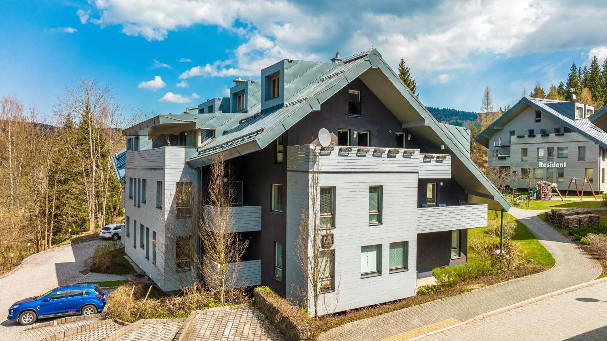 Horsky Rodinny Apartman: Mountain Family Retreat With Wellness & Terrace Harrachov